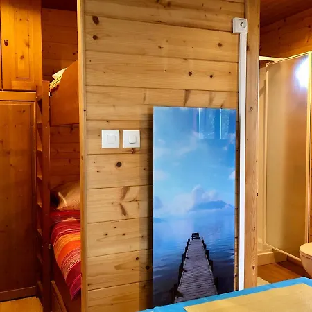 Holiday home Millygite Roulotte - 4 Seasons Chalet-on-wheels Milly-la-Foret
